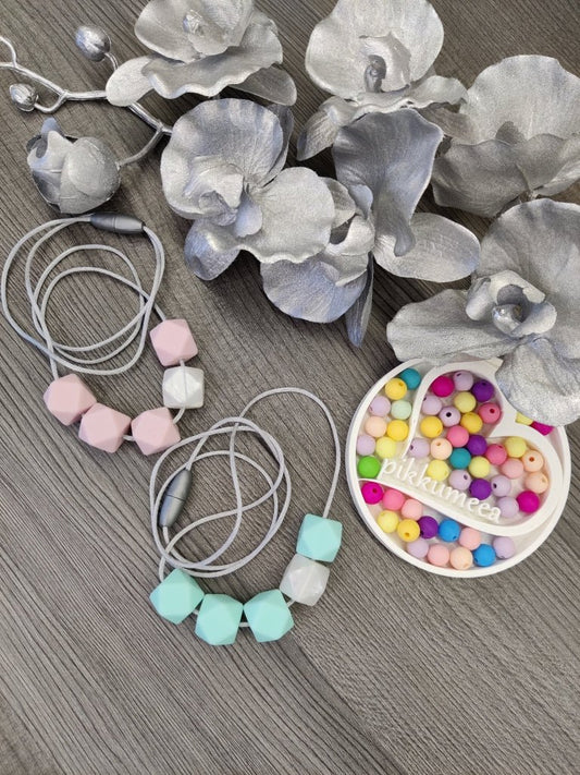 Imetys - /kantokoru (eri värejä) - pikkumeea