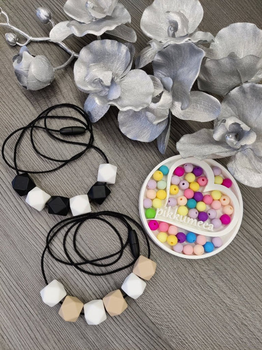 Imetys - /kantokoru (eri värejä) - pikkumeea