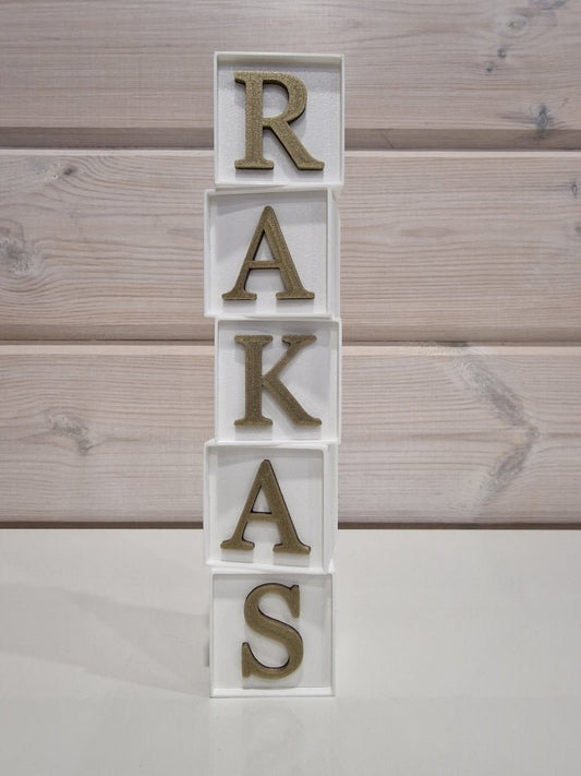 Kirjainkuutiot "RAKAS" (valkoinen / glitter - kulta) - pikkumeea
