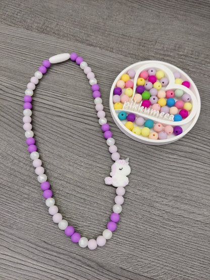 Lasten kaulakoru yksisarvinen (eri värejä) - pikkumeea