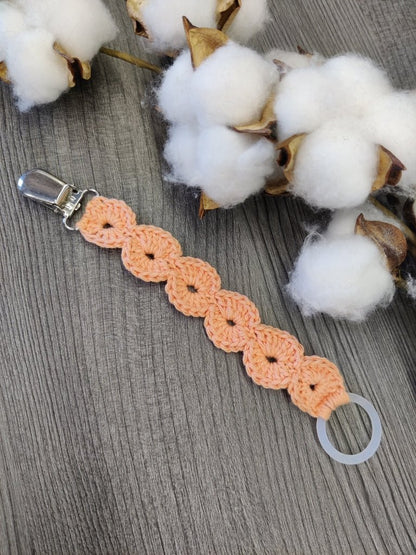 Virkattu tuttinauha (eri värejä) - pikkumeea